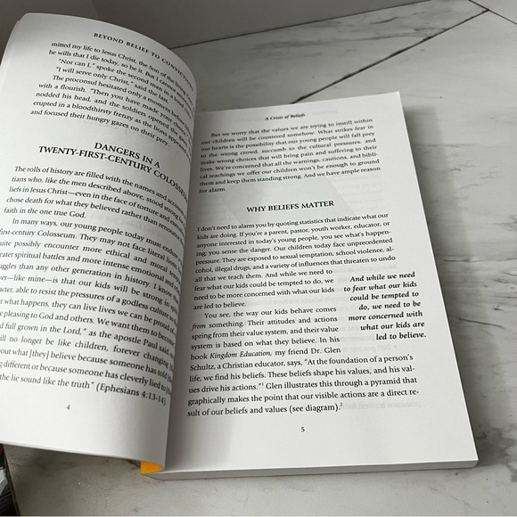 Beyond Belief To Convictions Josh McDowell & Bob Hostetler Book - Picture 11 of 11